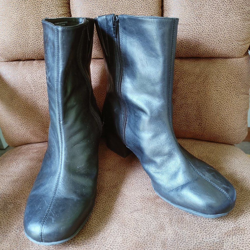 ELITES BLACK LEATHER ANKLE BOOTS SIZE 8.5 WW